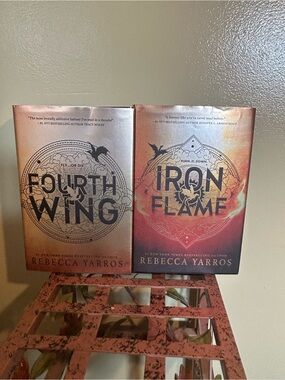 Fourth Wing & Iron Flame Hardcover Set - Rebecca Yarros Empyrean Book 1 & 2